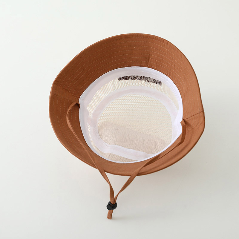 Met letters geborduurde babyzo - Fishing Hat recensie en prijs